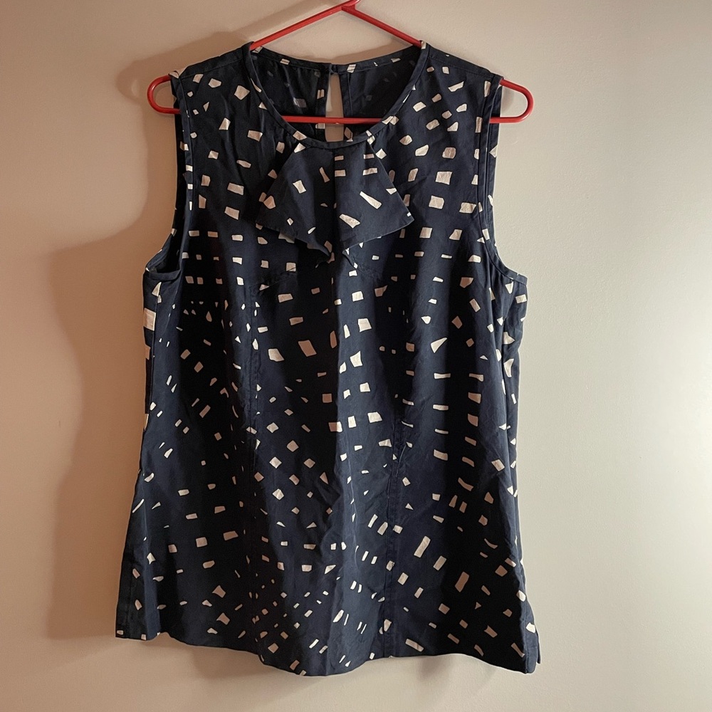 GUC Trina Turk Black Sleeveless Silk Top/Shell, Size 8